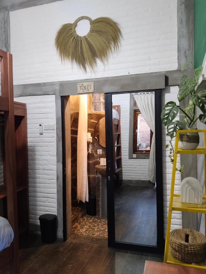 Inn House Homestay Dadapan Eksteriør bilde
