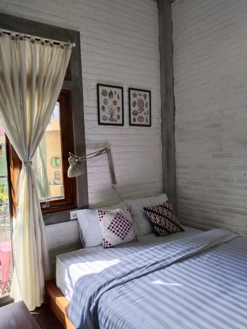 Inn House Homestay Dadapan Eksteriør bilde