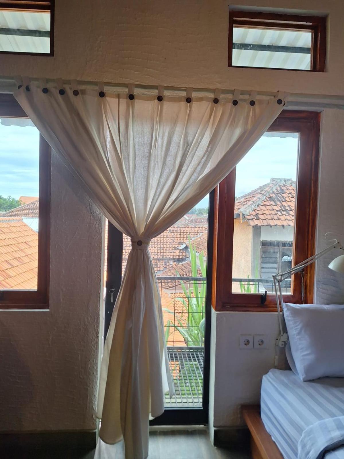 Inn House Homestay Dadapan Eksteriør bilde